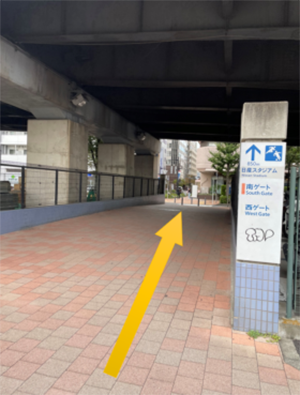 �i�񂾐�ɂ��闤���̉���ʂ�܂��B